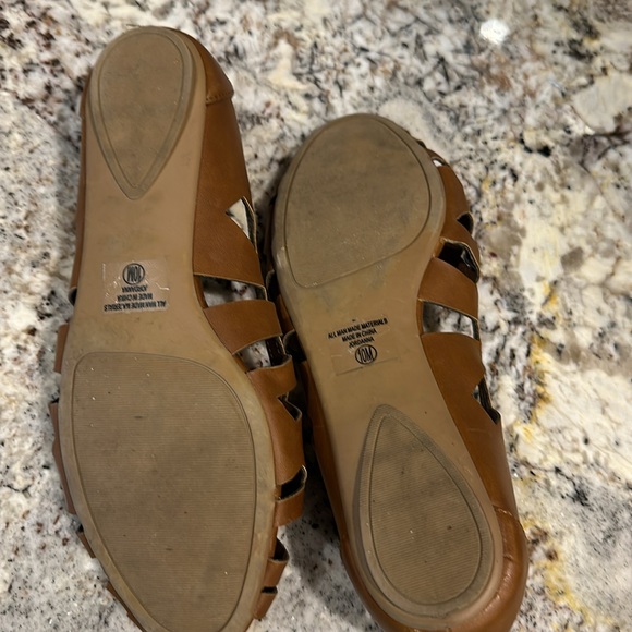 Brown casual flat - Y not? Size 10 - Picture 3 of 3